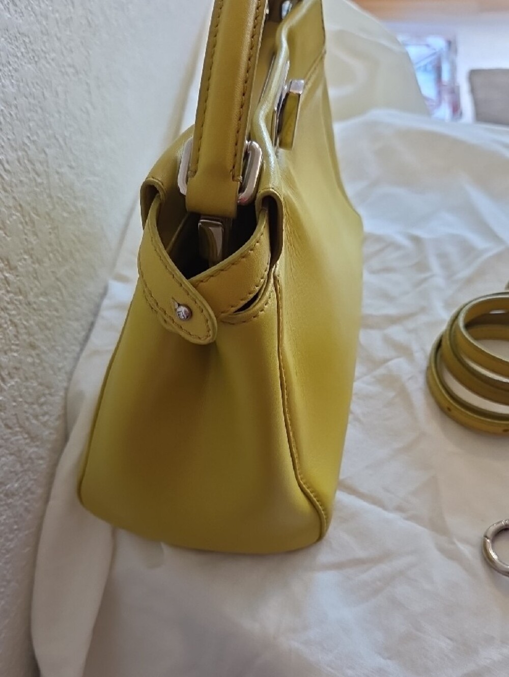 Fendi Peekaboo Yellow Handbag - Picture 4 of 9